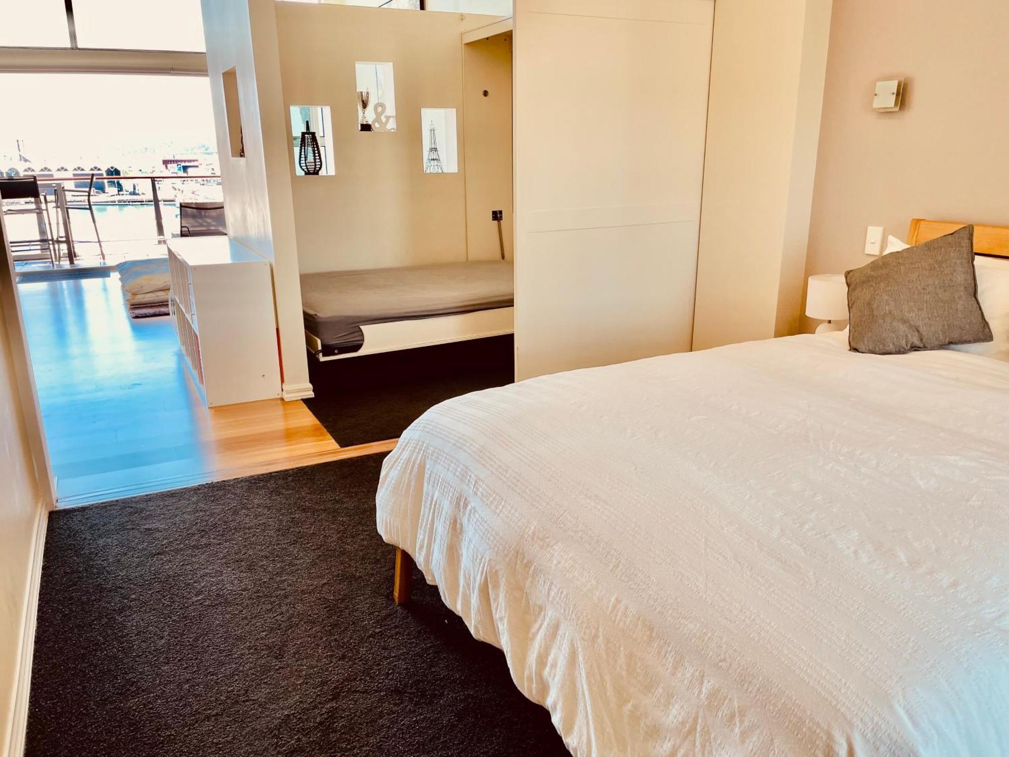 New Waterfront Penthouse On Princes Wharf With Harbor View! The Heart Of Auckland City! Free Parking! Exterior photo